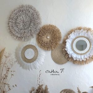 Décoration murale en raphia et plumes MARCA